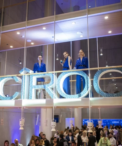 Tailor made visibility material, CIROC in Koudounaris fashion show 